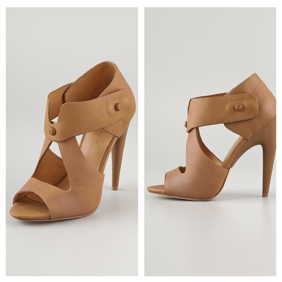 L.A.M.B. Shoes - L.A.M.B Miyo Stud Sandals in Tan size 9 1/2